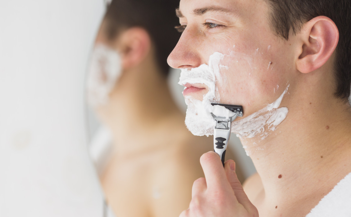 Τα καλύτερα φυσικά προϊόντα μετά το ξύρισμα για άνδρες