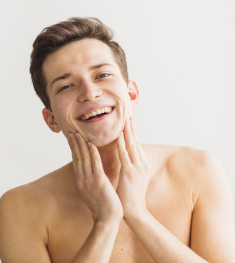 Η καλύτερη ρουτίνα περιποίησης για άνδρες με ευαίσθητο δέρμα: Συμβουλές και προϊόντα που πρέπει να δοκιμάσετε