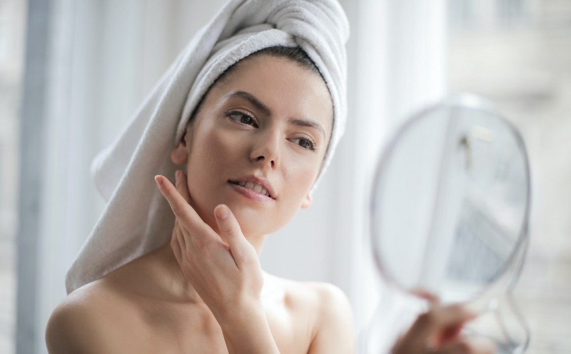10 πράγματα που πρέπει και δεν πρέπει να κάνετε στην περιποίηση του δέρματος μετά τα 50