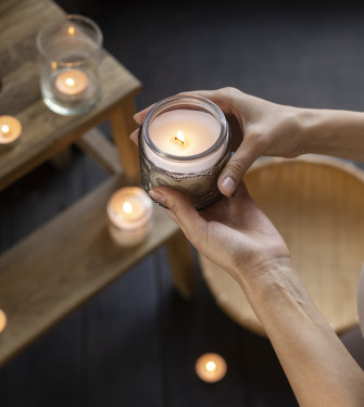 Συμβουλές για την ασφαλή χρήση κεριών σόγιας στην κρεβατοκάμαρα