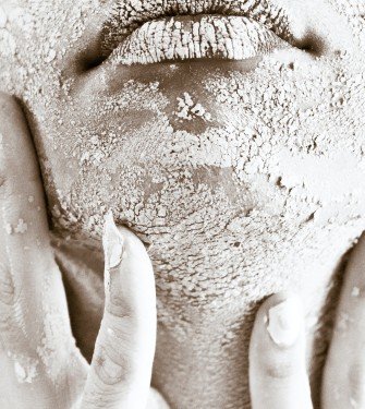 Ξηρό δέρμα στο πρόσωπο: Αιτίες και τρόποι αντιμετώπισης